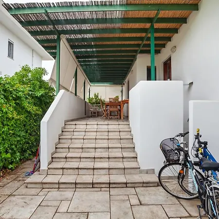 Torre A Mare With Garden & Parking Vila